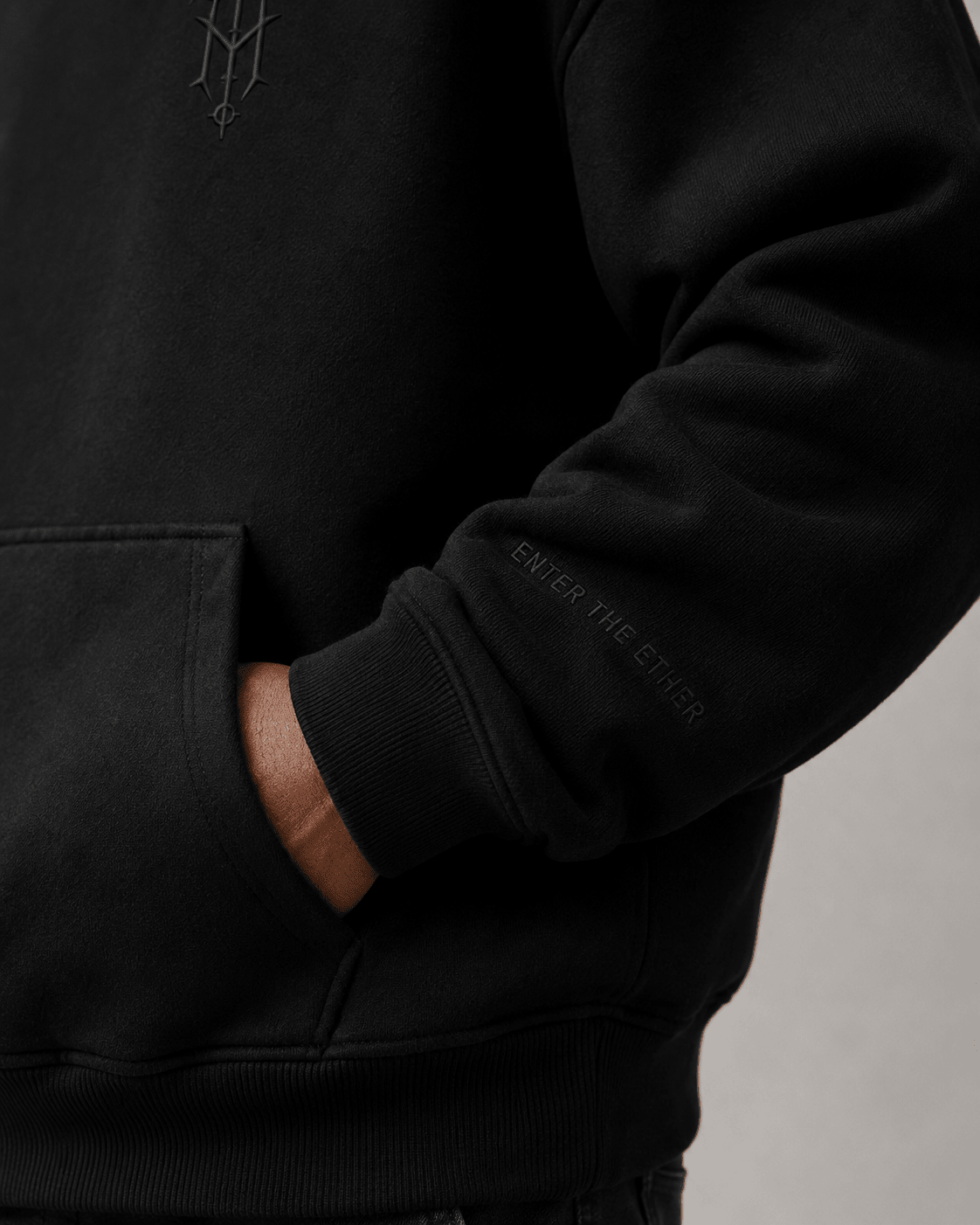 THE FOUNDATION HOODIE - Thorn & HornHeavyweight HoodieSmallSmallTH-FND-HDY-BLK-S